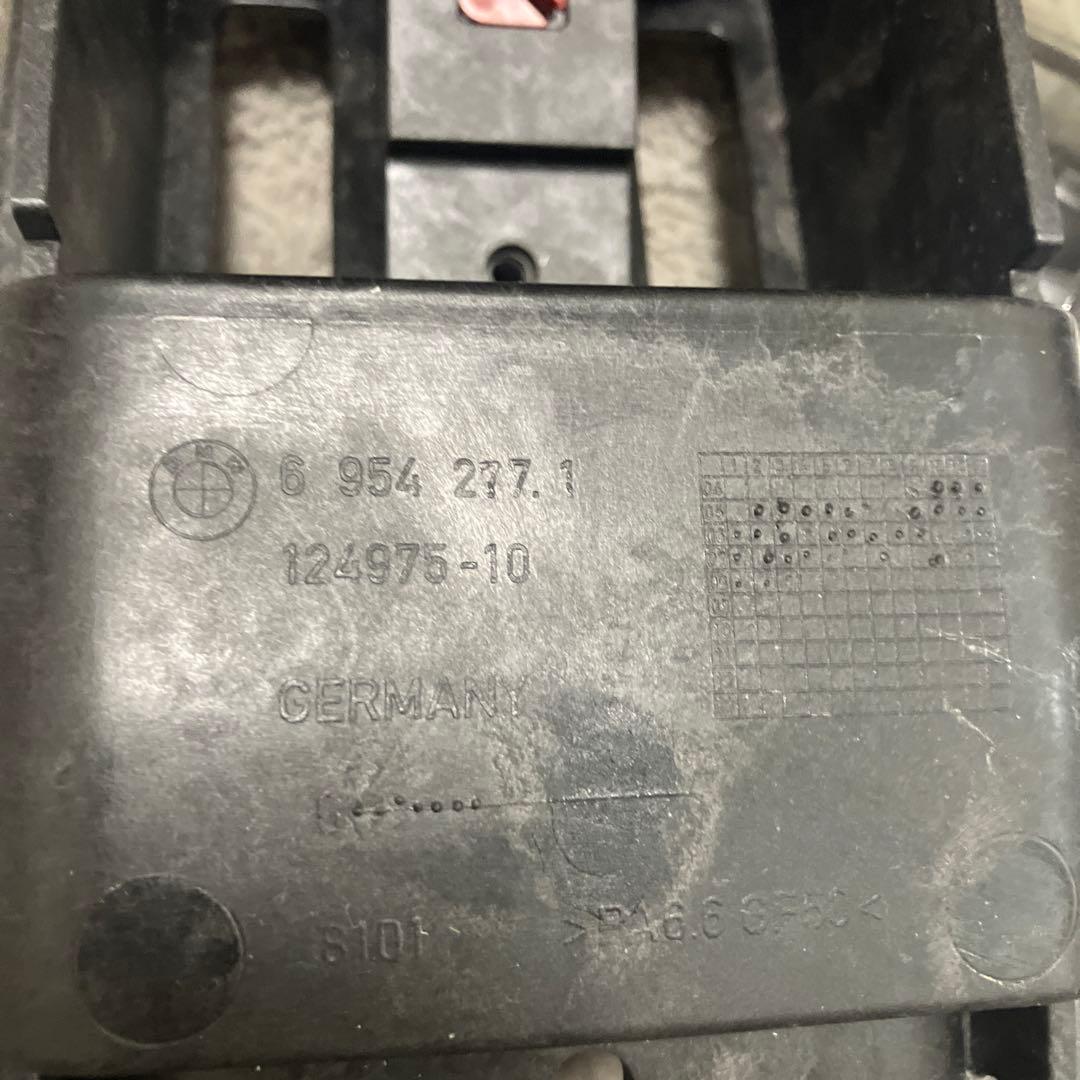 MINI R56 純正アームレスト