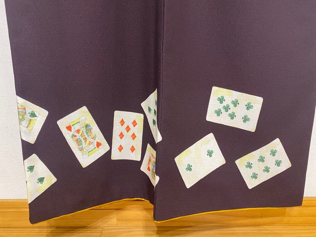 居内商店　トランプ模様 うさぎ柄　袷着物　ボルドー　不思議の国のアリス