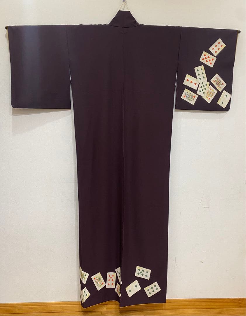 居内商店　トランプ模様 うさぎ柄　袷着物　ボルドー　不思議の国のアリス