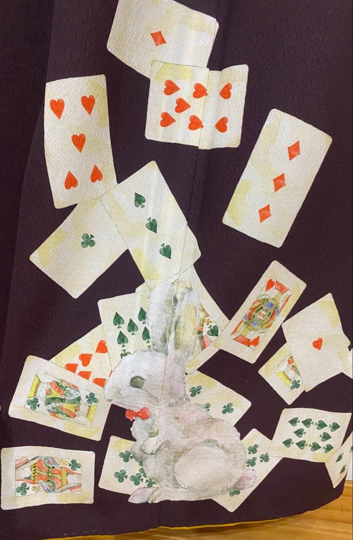 居内商店　トランプ模様 うさぎ柄　袷着物　ボルドー　不思議の国のアリス