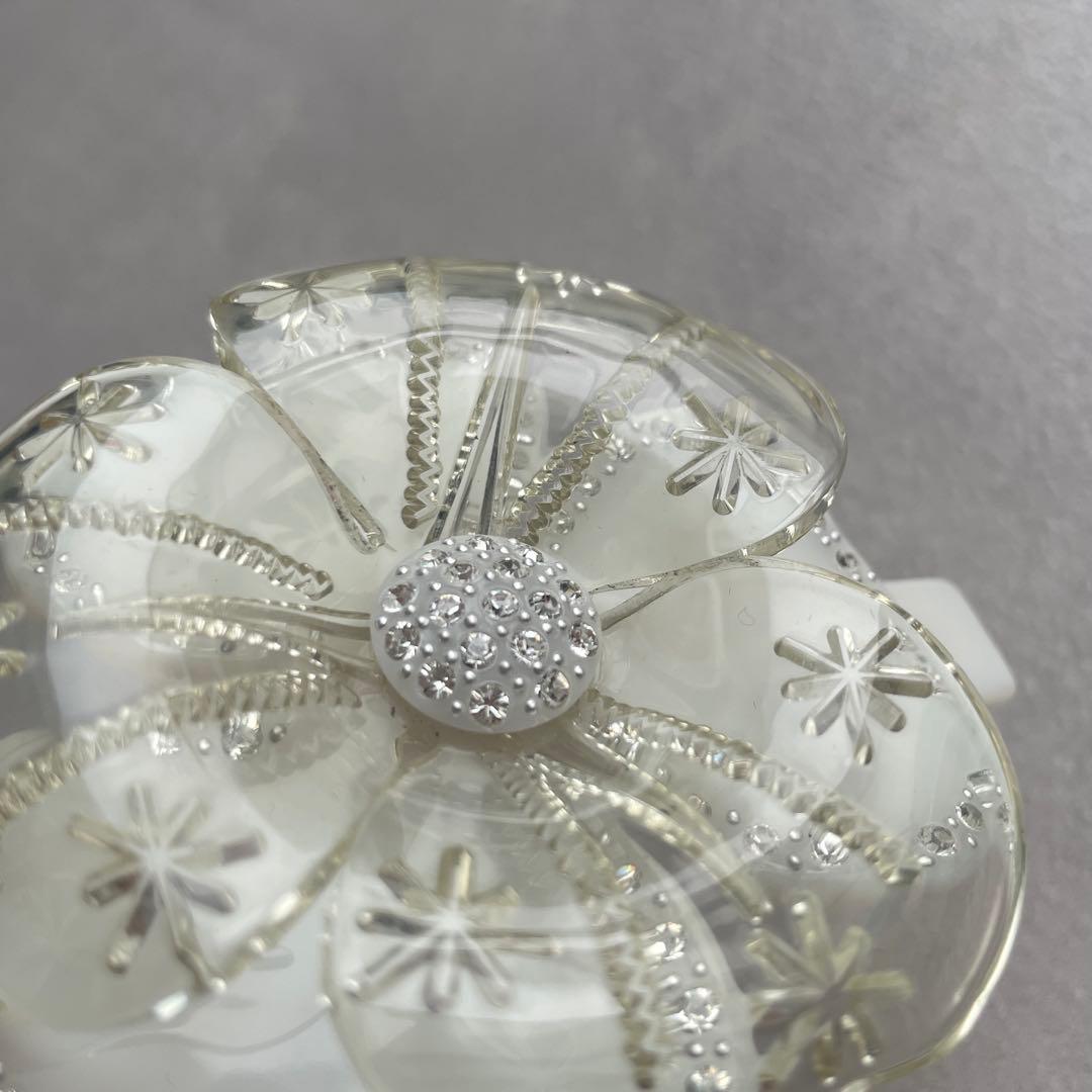 美品★ 希少★ アレクサンドルドゥパリ カメリア ホワイトスノー バレッタ