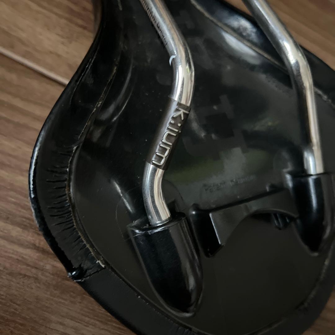 Fizik Antares VS サドル ブラック