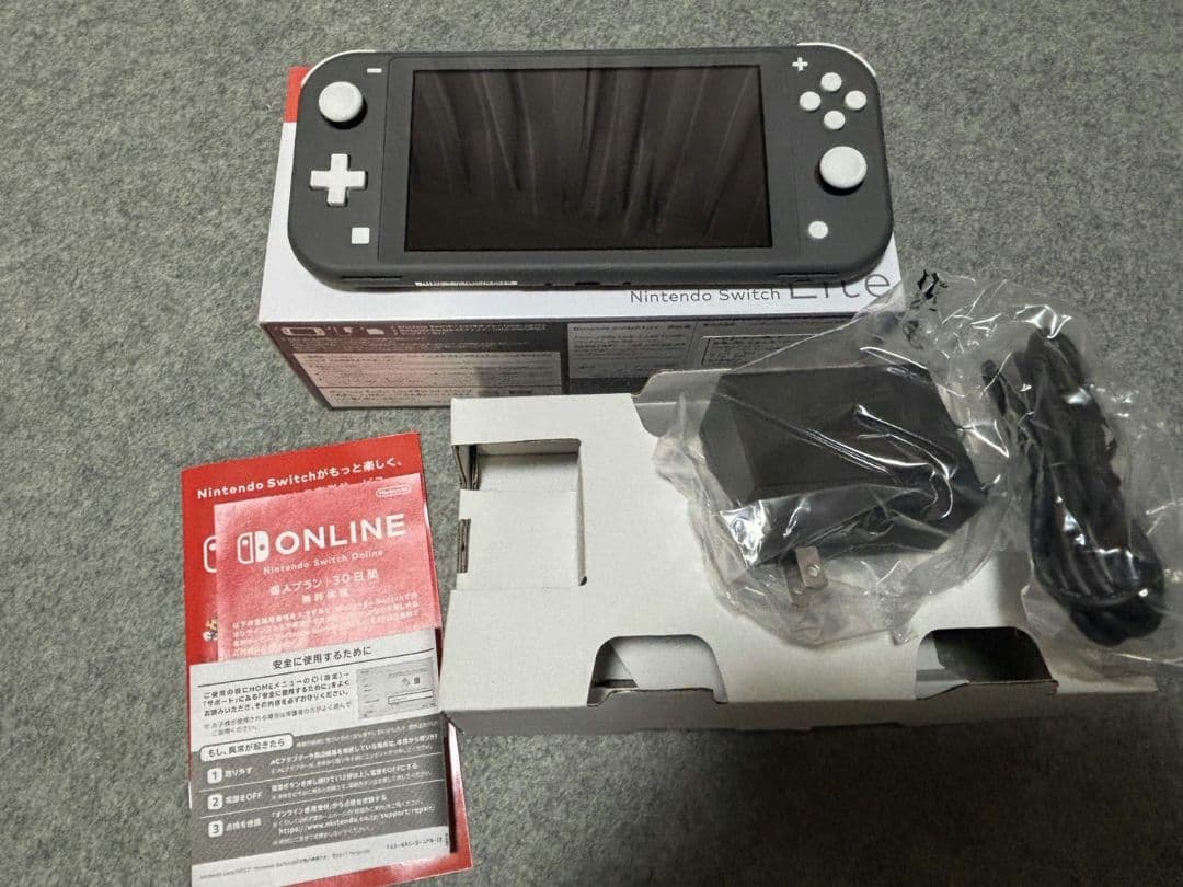 Nintendo Switch Lite グレー 本体 充電ケーブル有