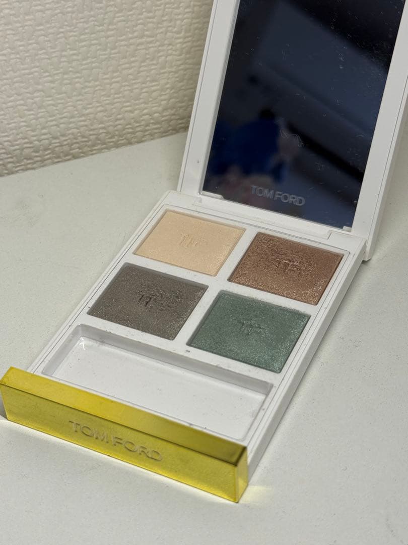 TOM FORD アイシャドウパレット 02 ソレイユ　エ　リユンヌ