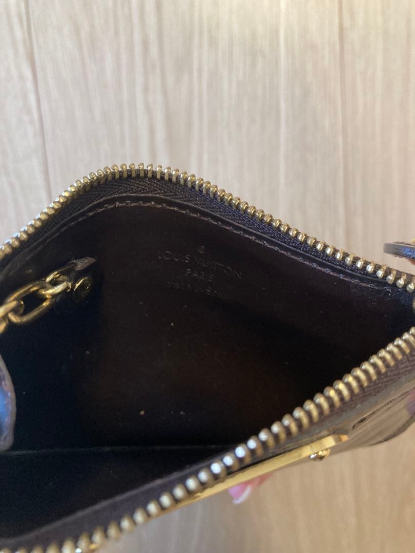 Louis Vuitton モノグラムヴェルニ ケース キーチェーン付き