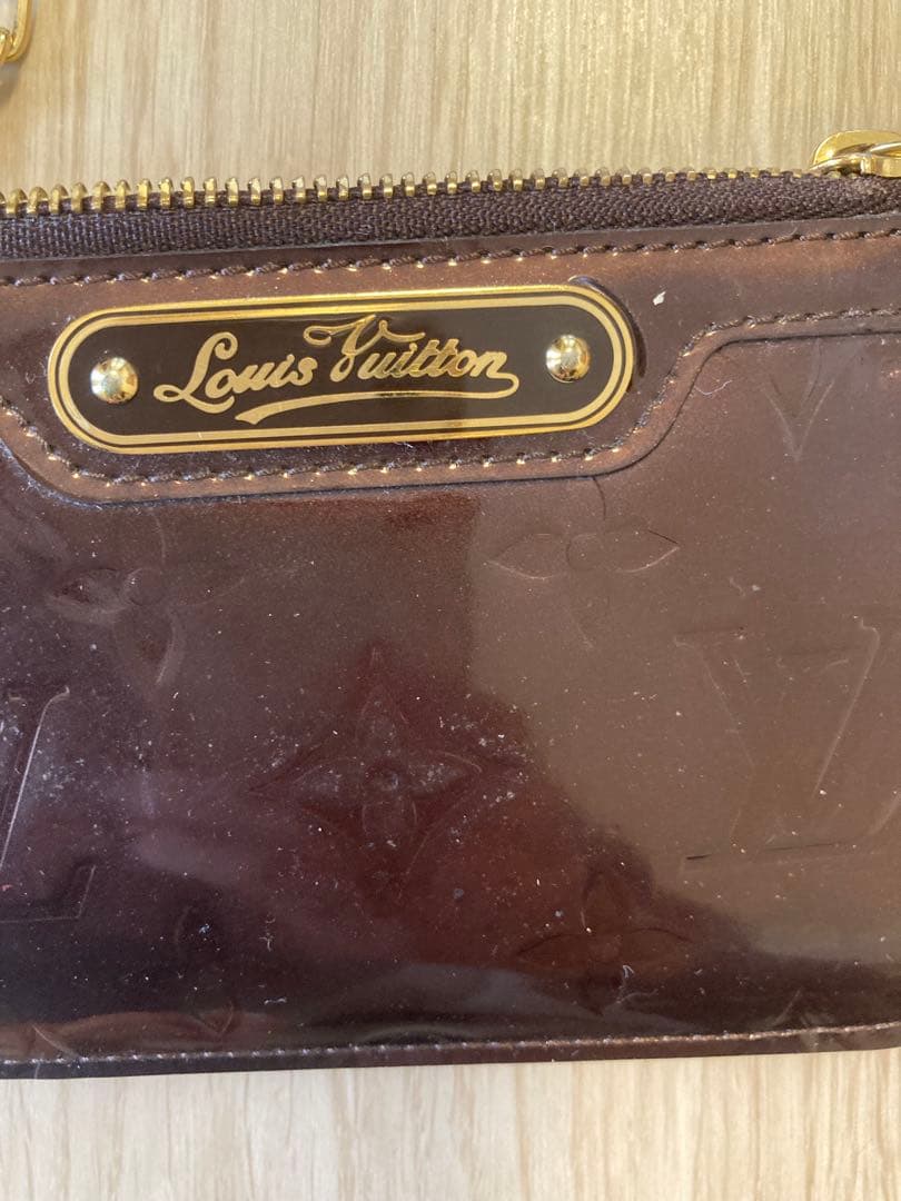 Louis Vuitton モノグラムヴェルニ ケース キーチェーン付き