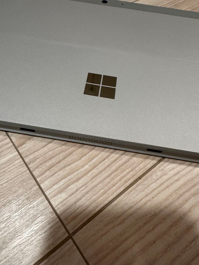 【美品】Surface Go 2 64GB /キーボード・Office付属品完備