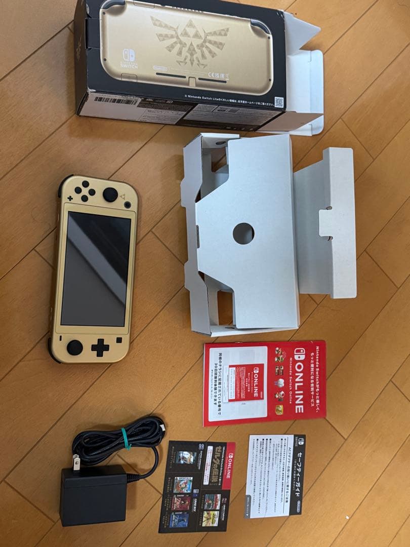 Nintendo Switch Lite ゴールド ゼルダデザイン