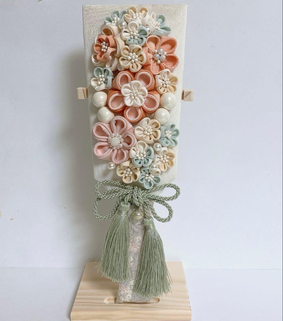 なな　花束のような羽子板