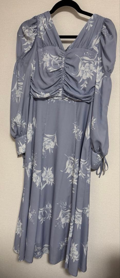 ワンピース herlipto New Year Essential Floral Dress