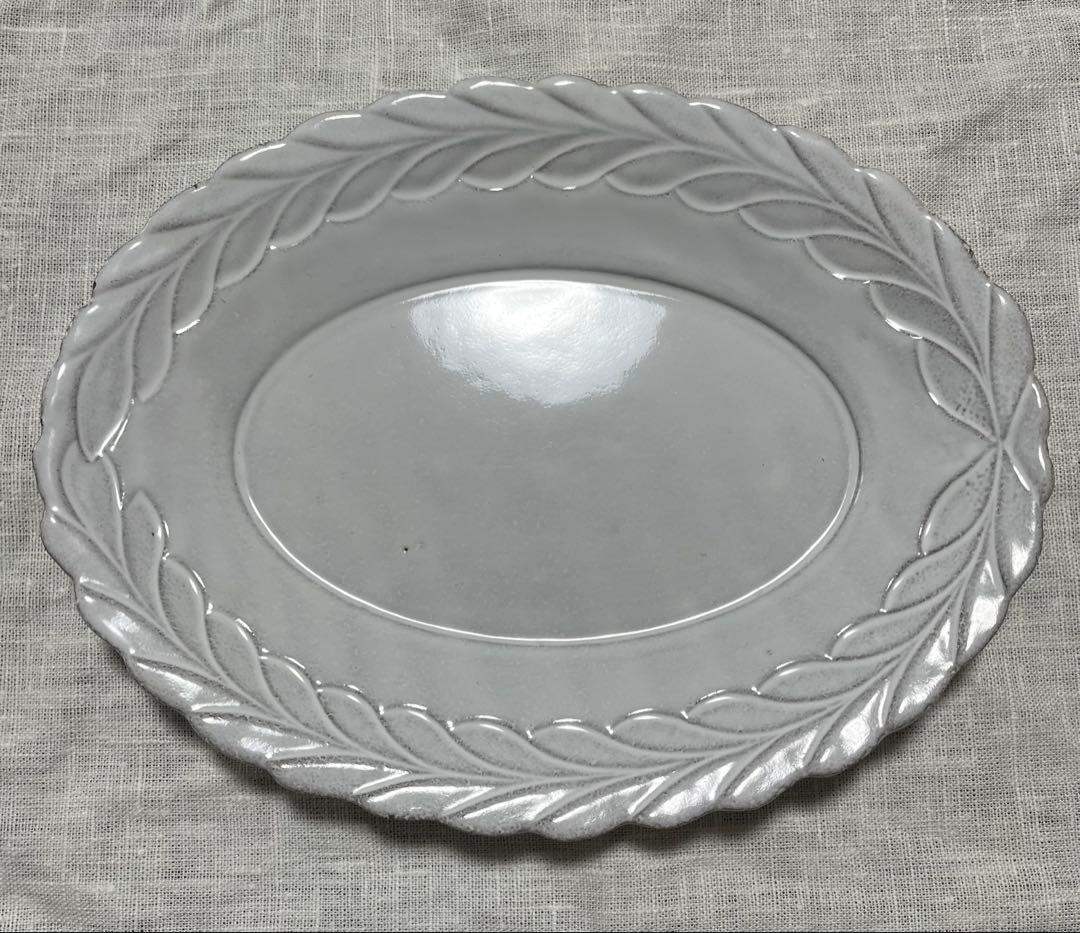 Astier de Villatte アスティエ ローリエオーバルプレート