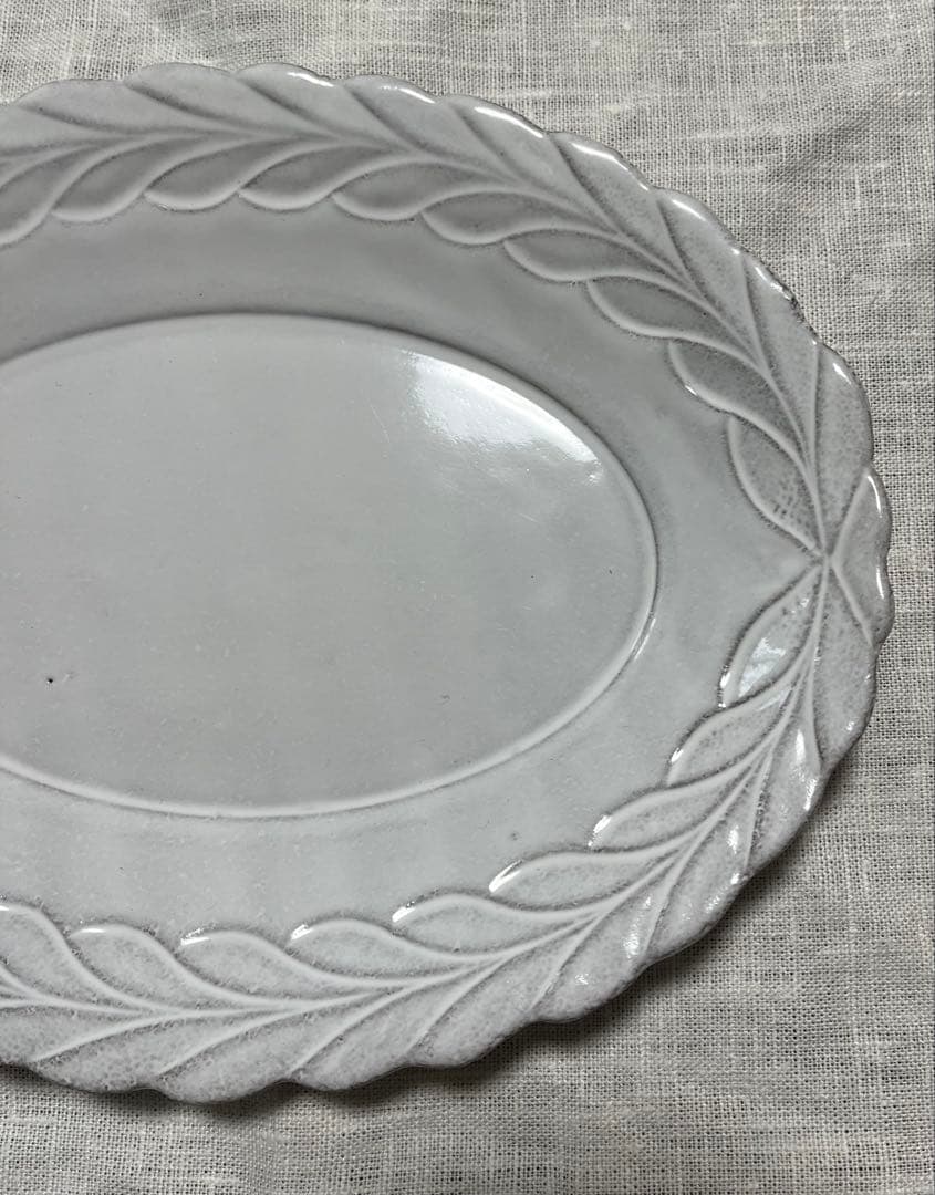 Astier de Villatte アスティエ ローリエオーバルプレート
