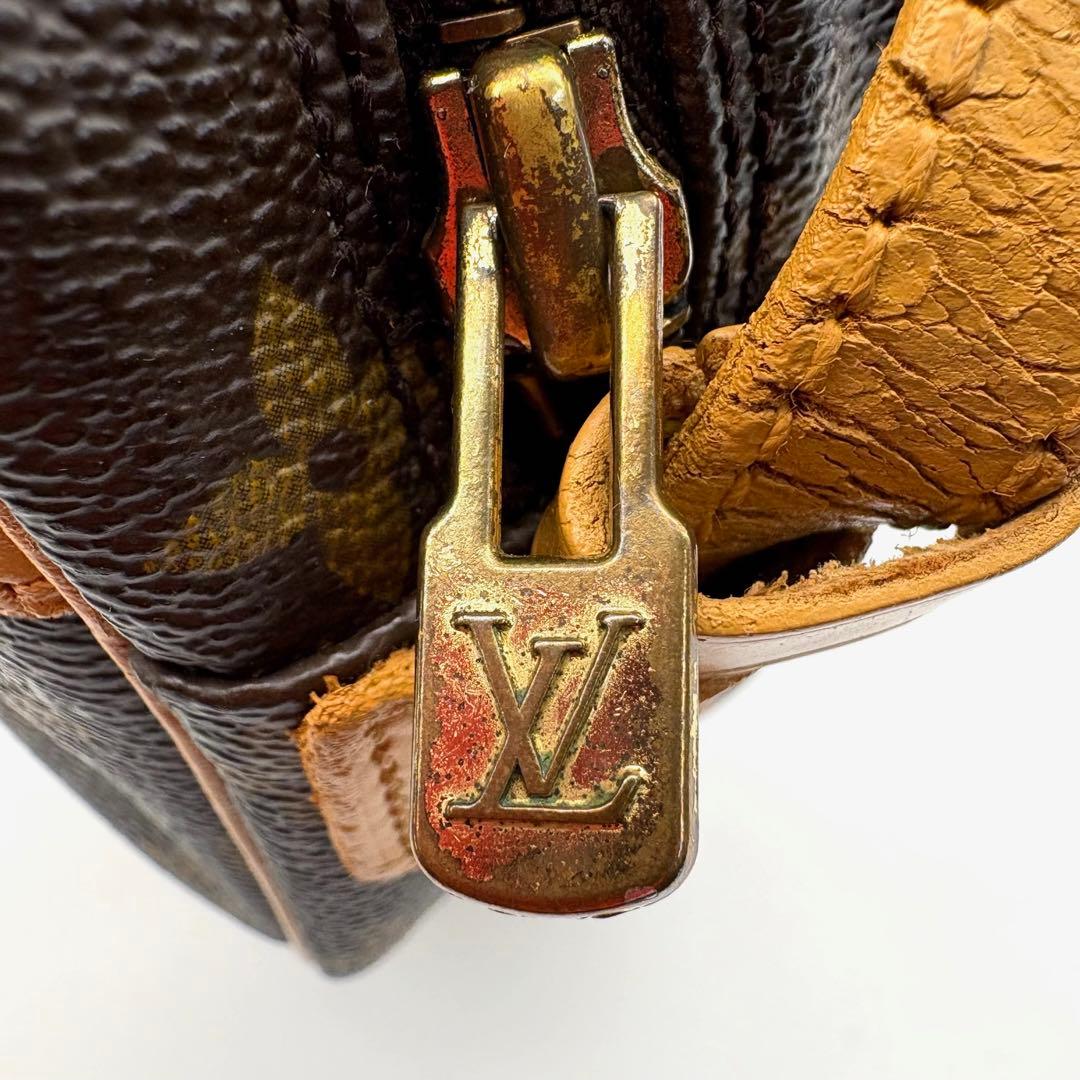 VUITTON　ショルダーバック　斜め掛け　ジュヌフィーユ　PVC　モノグラム