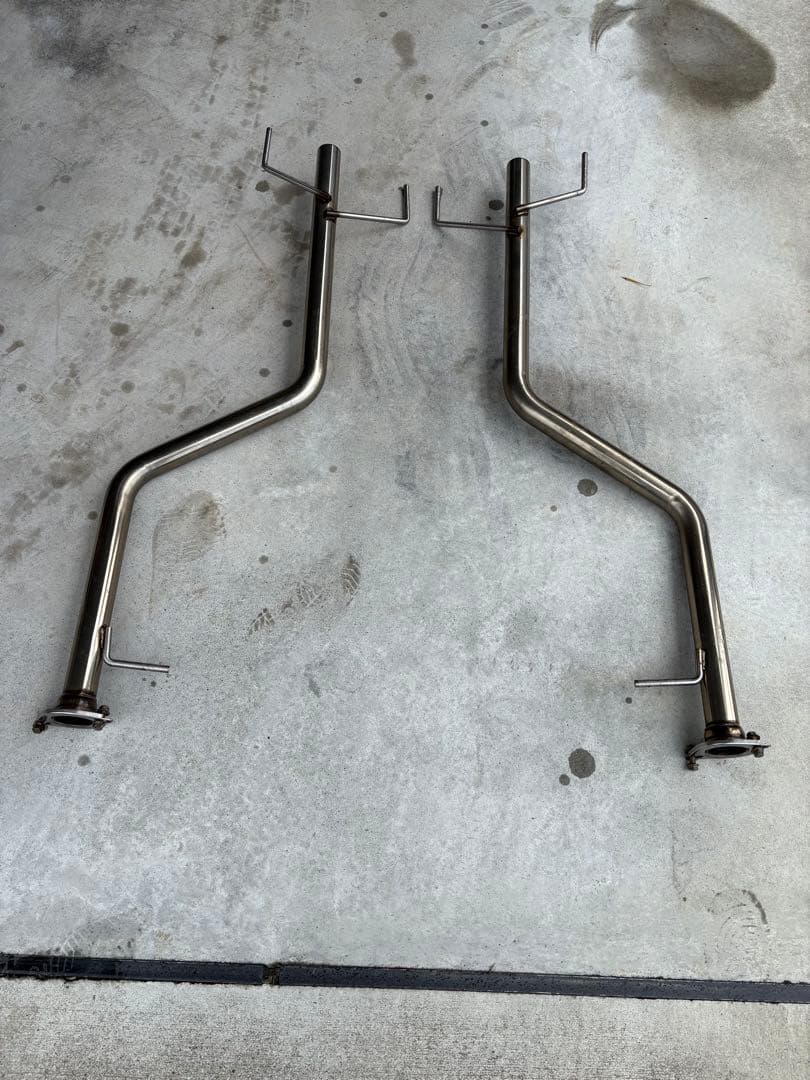 ナオキ　LS600h中期マフラー