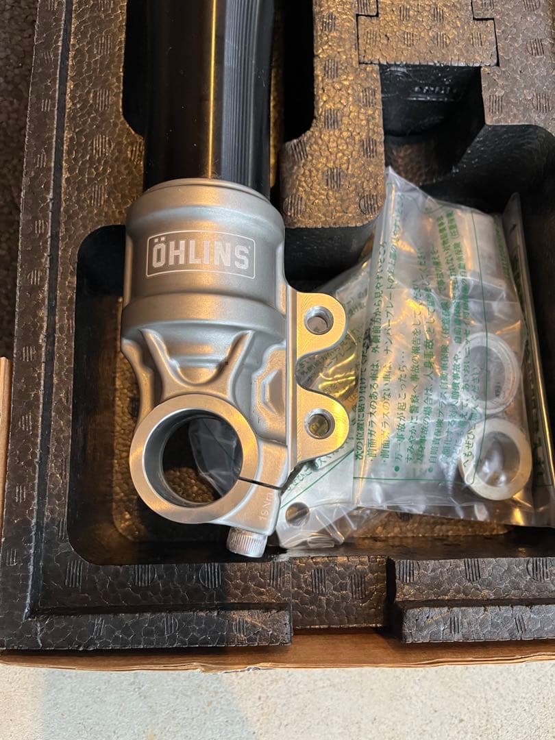 オーリンズzrx1200daegフロントフォーク