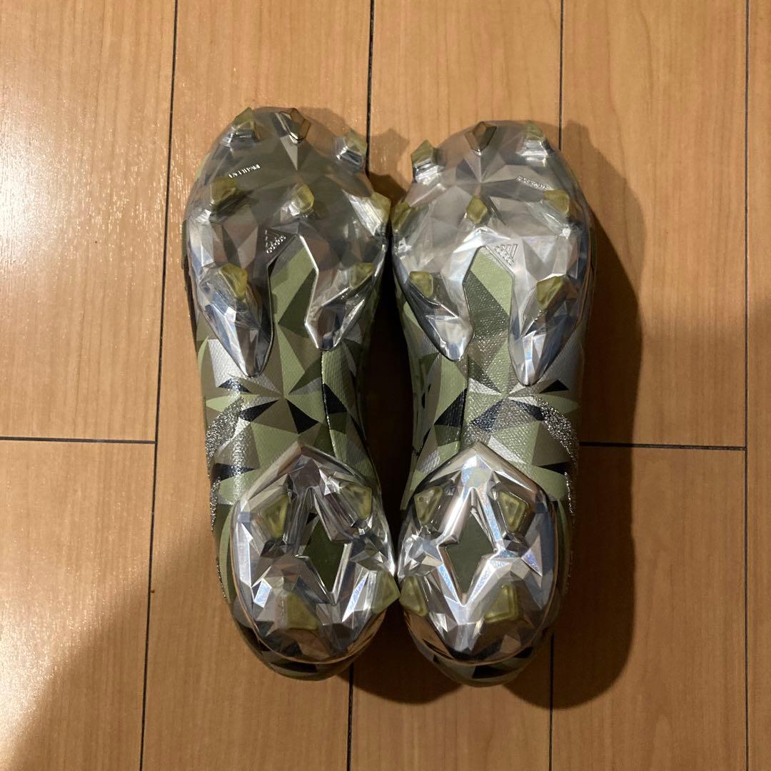 お*ん様 アディダス　プレデター　PREDATOR スワロフスキー　クリスタル