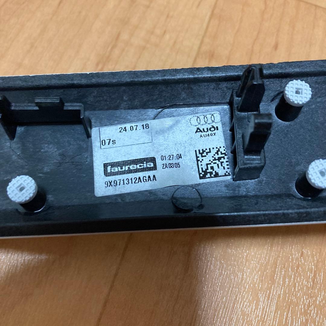 アウディA4 Sライン純正アルミ製デコラティブパネルセット