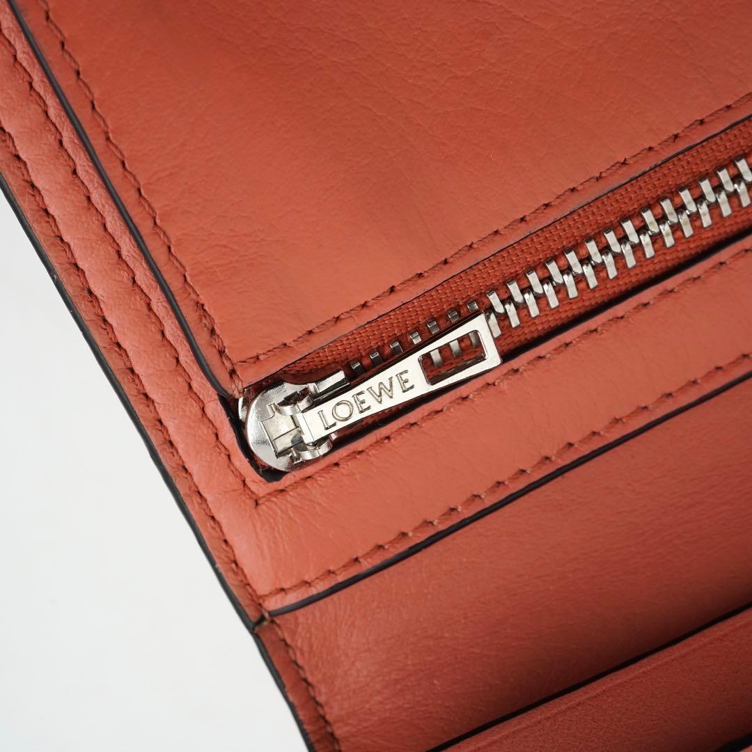 ✨未使用展示品・箱付き✨　LOEWE 長財布　バーティカルウォレット　アナグラム