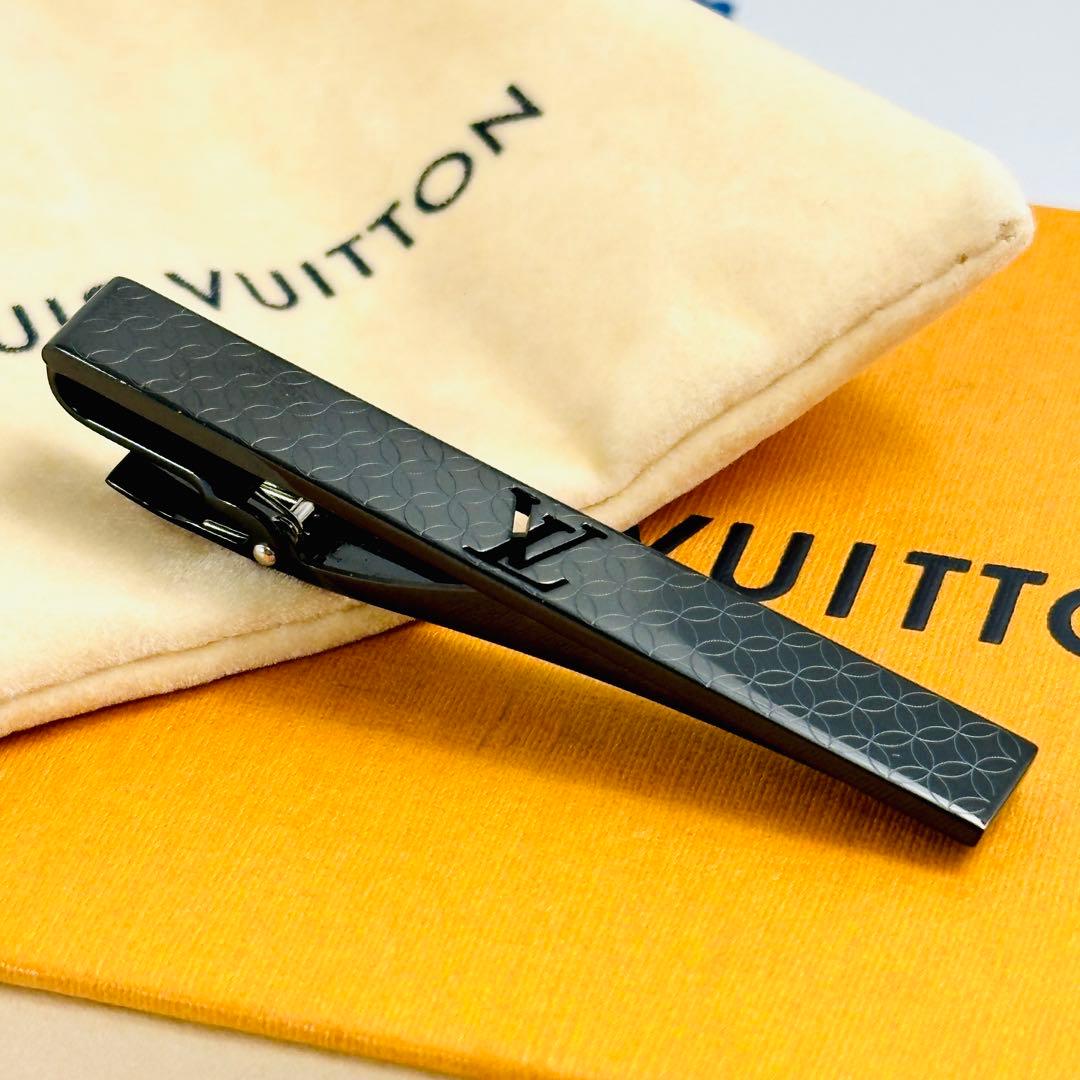 LOUIS　VUITTON　モノグラム　シャンゼリゼ　ネクタイピン　ブラック