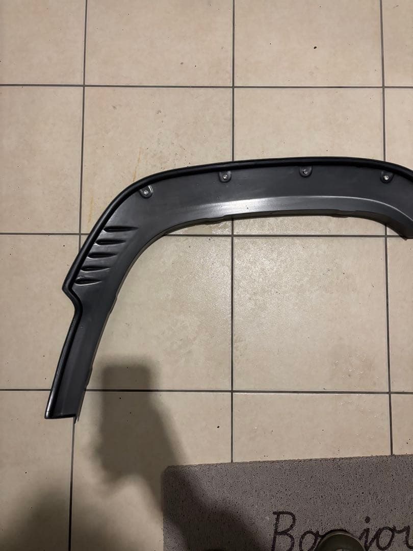 【早い者勝ち】ジムニーjb64 オーバーフェンダー