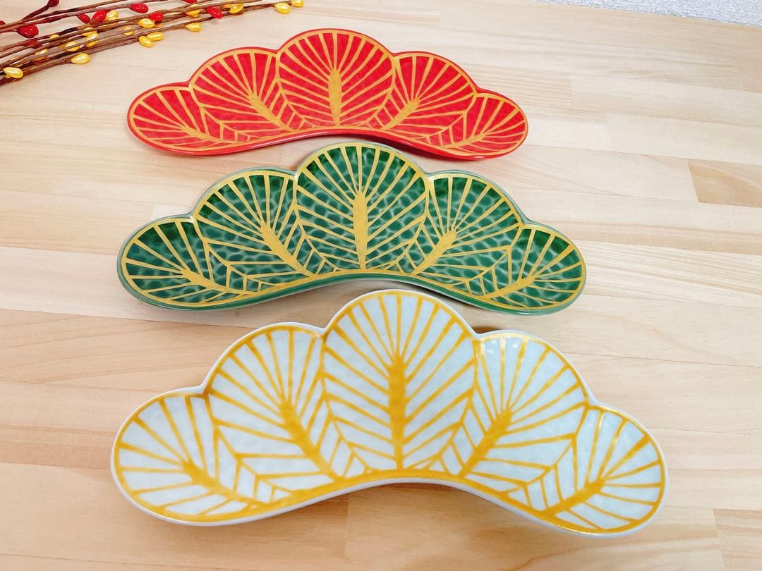 じょびん様ご依頼品　幸楽窯　錦金松葉形前菜皿　茶緑金　白金　赤金　3点セット
