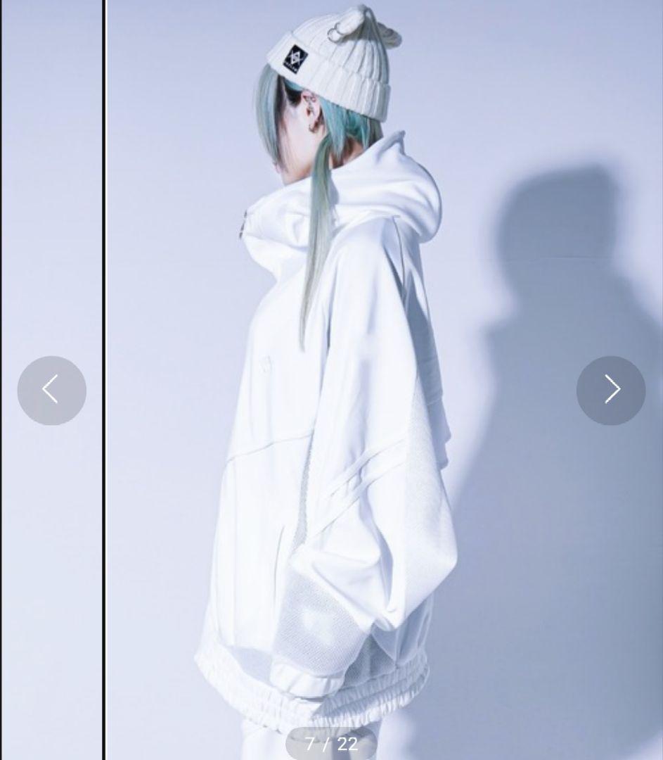 未使用　レフレム　メッシュ切替ハイネックジャージパーカー