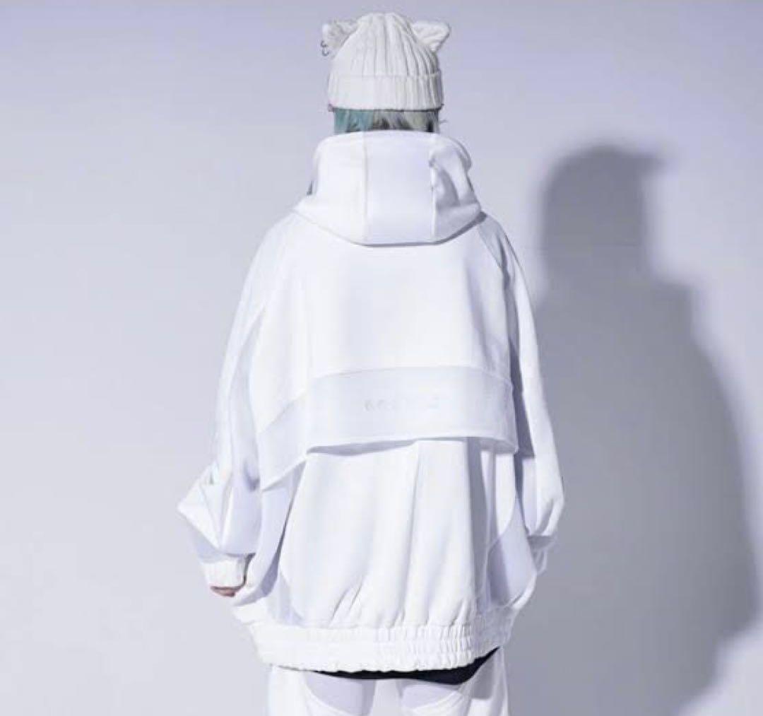 未使用　レフレム　メッシュ切替ハイネックジャージパーカー