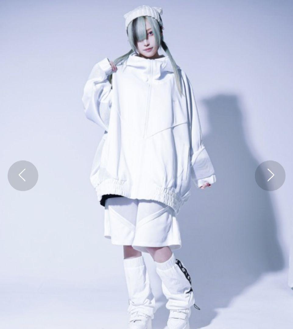 未使用　レフレム　メッシュ切替ハイネックジャージパーカー