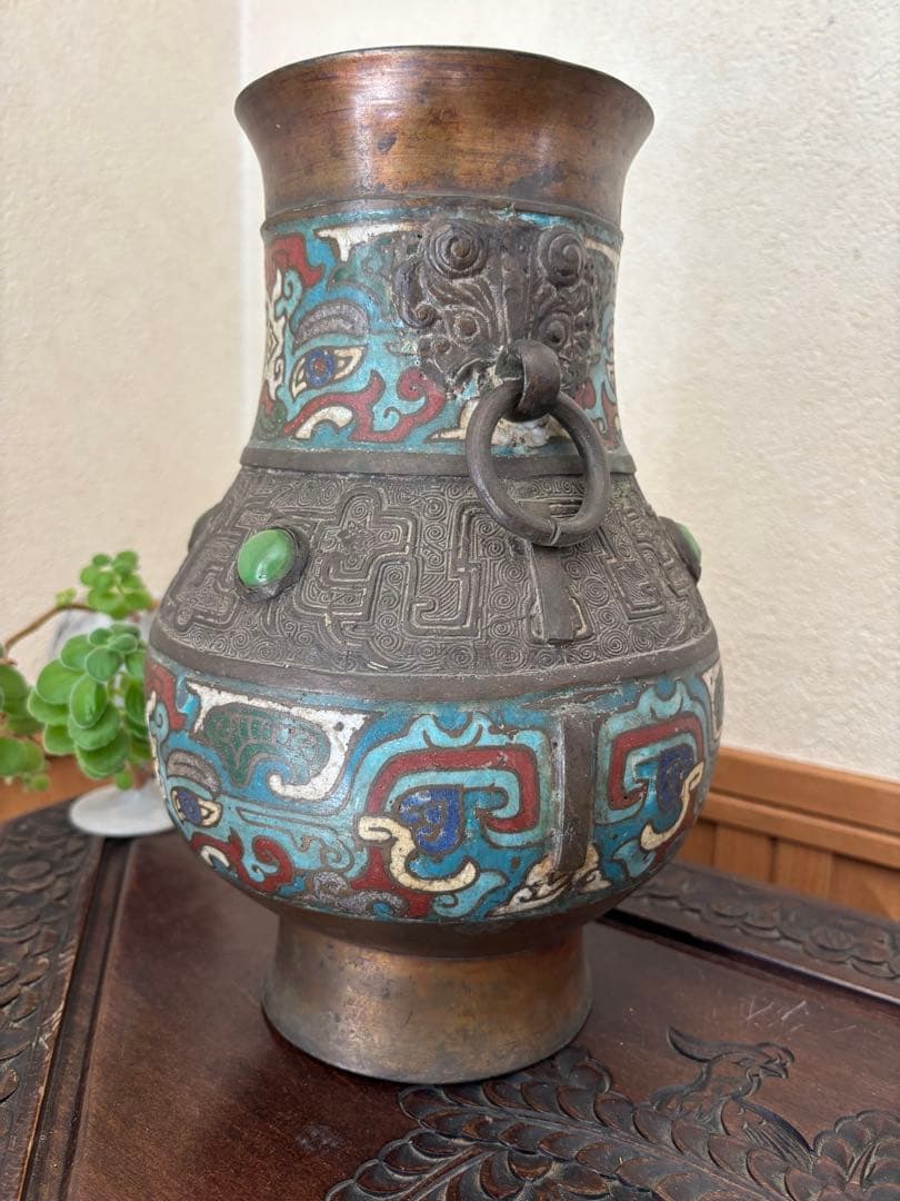 中国風金属製花瓶　歴史的な壺