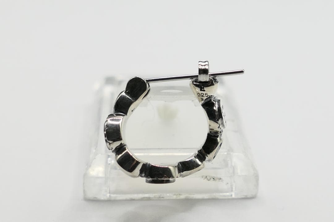 新品　ライオンハート　レオ　LEO　フープ　ウェーブ　ピアス　ジルコニア