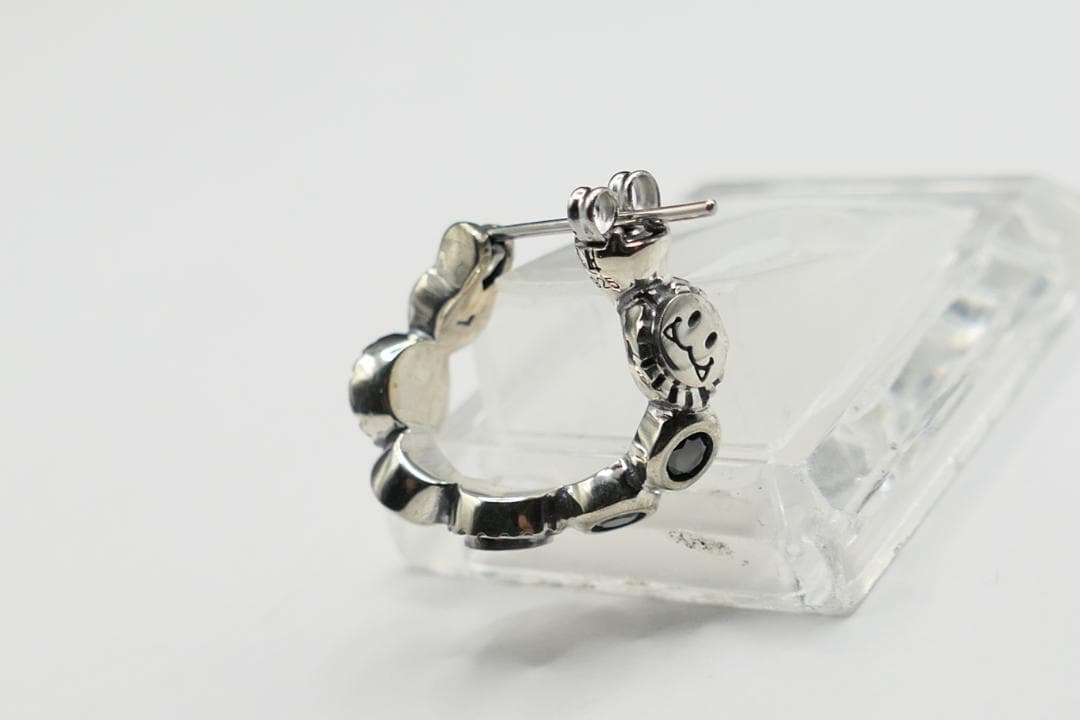 新品　ライオンハート　レオ　LEO　フープ　ウェーブ　ピアス　ジルコニア