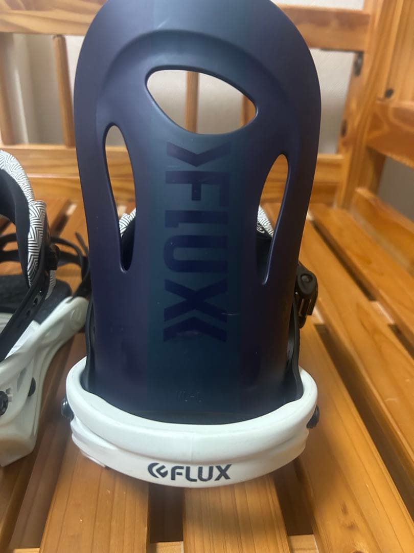 YES BASIC 152 スノーボードFLUX バインディング付き