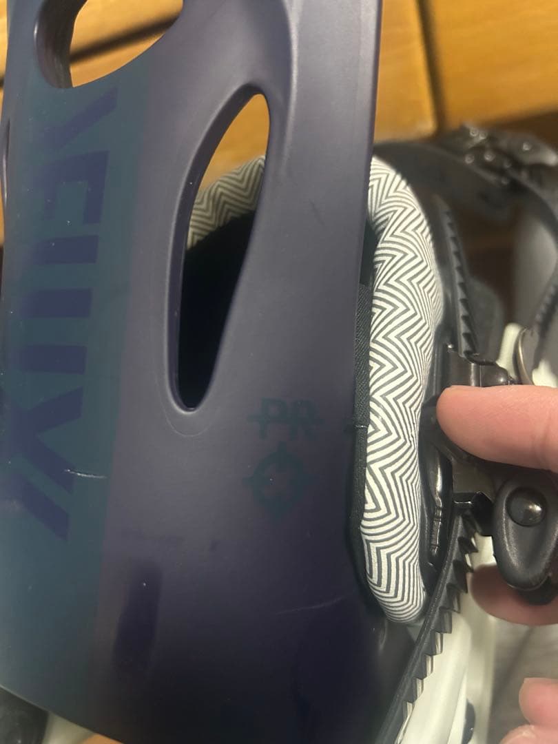 YES BASIC 152 スノーボードFLUX バインディング付き