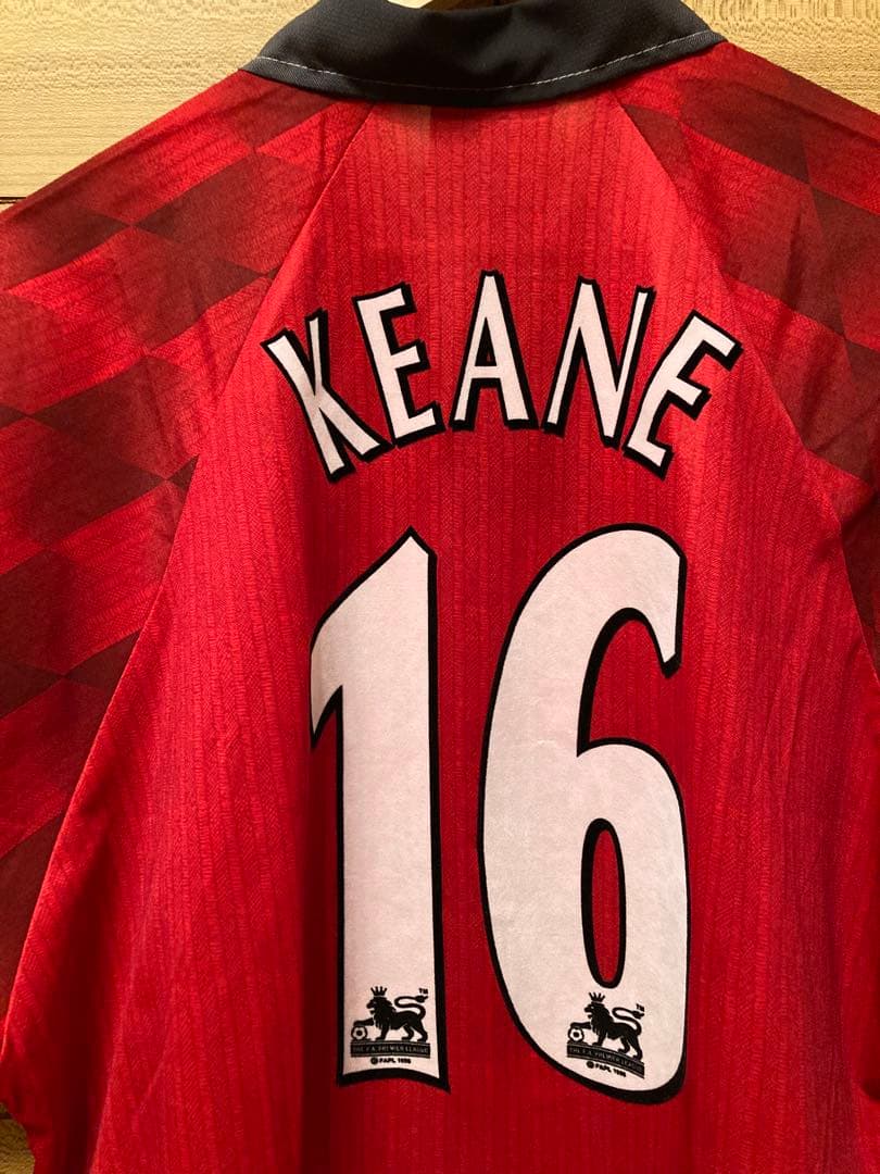 マンチェスター・ユナイテッド ユニフォーム　KEANE 16
