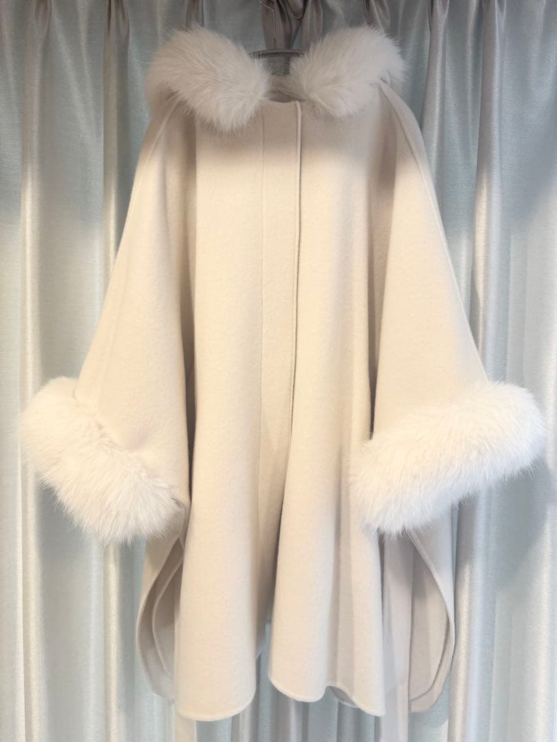 【セルフォード】ファーポンチョコート