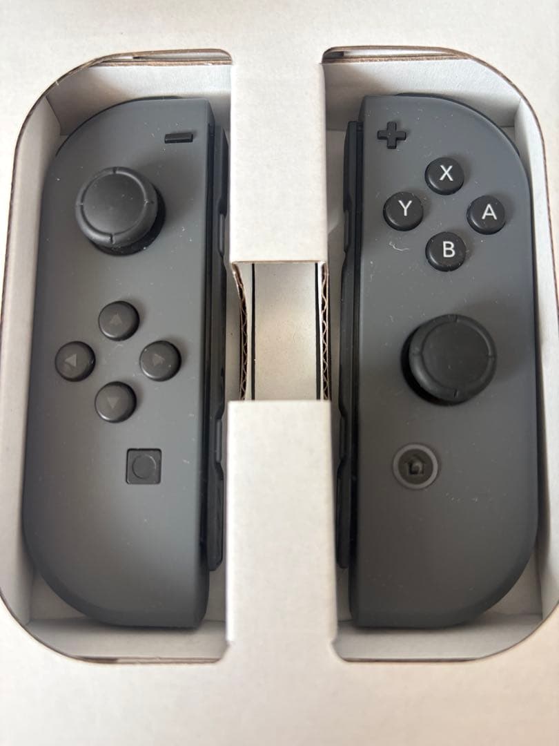 ニンテンドーSwitch 本体　袋以外の付属品完備