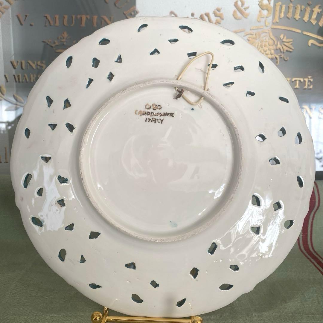 CAPODIMONTE イタリア製 陶器 飾り皿 天使　エンボス装飾アンティーク