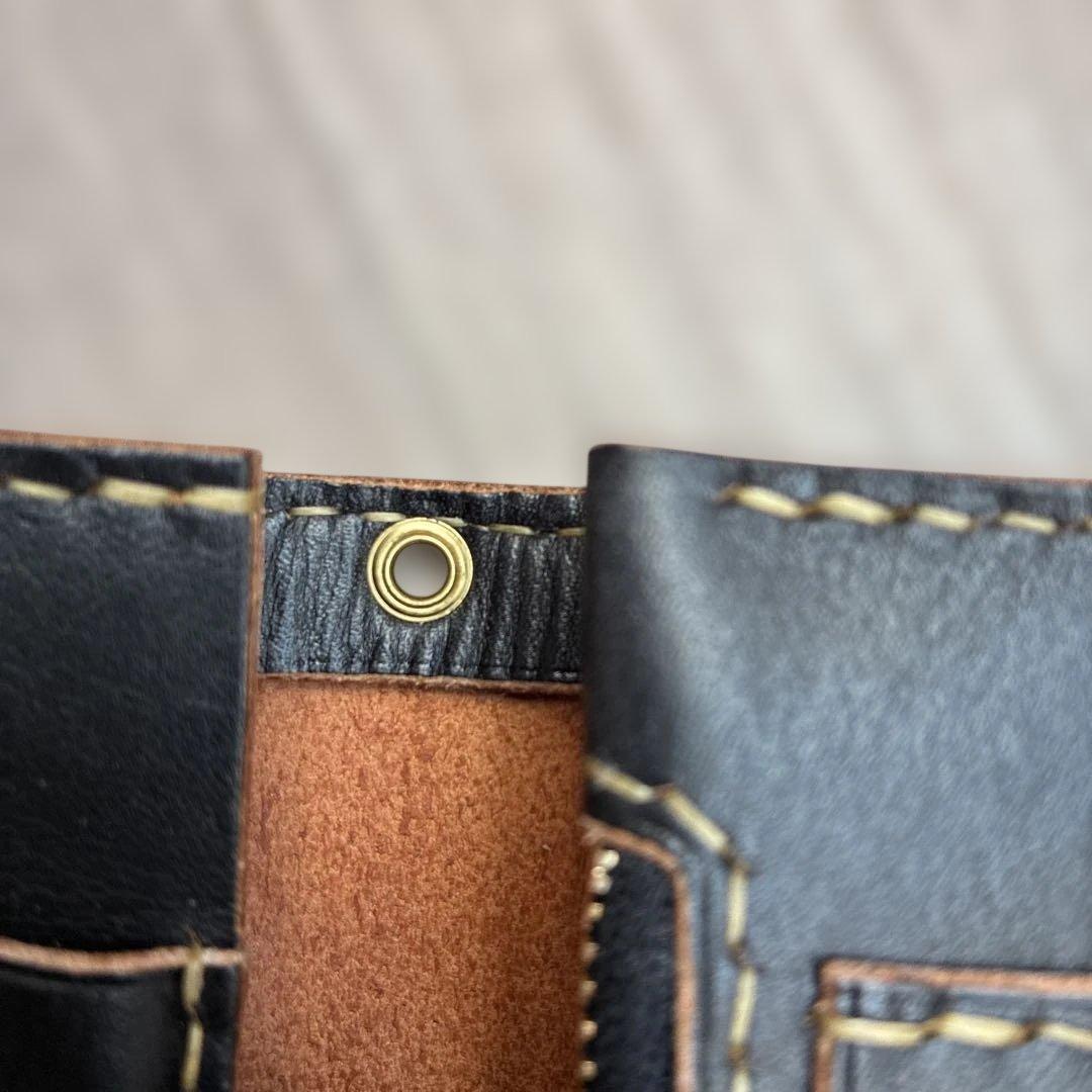 【茶芯ブラック】ミドルトラッカーウォレット　真鍮　お札を折らずに収納　タイプB