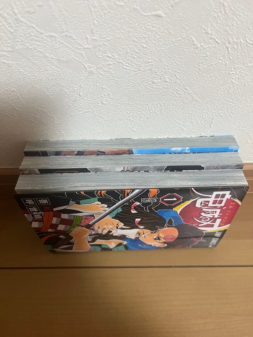 鬼滅の刃１巻２巻３巻初版　吾峠呼世晴ジャンプコミックス