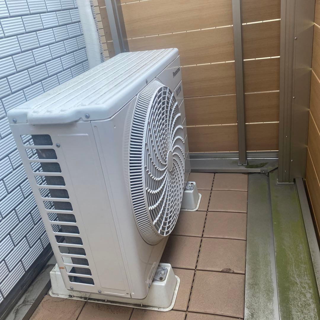【日時指定です】Panasonic CS-227CF-W エアコン 本体