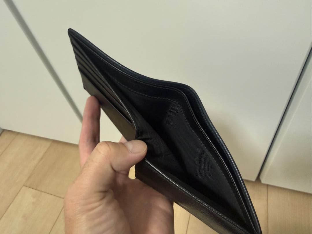 PRADA ネイビー 二つ折り財布