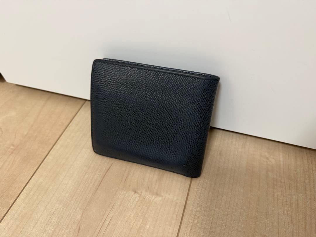 PRADA ネイビー 二つ折り財布