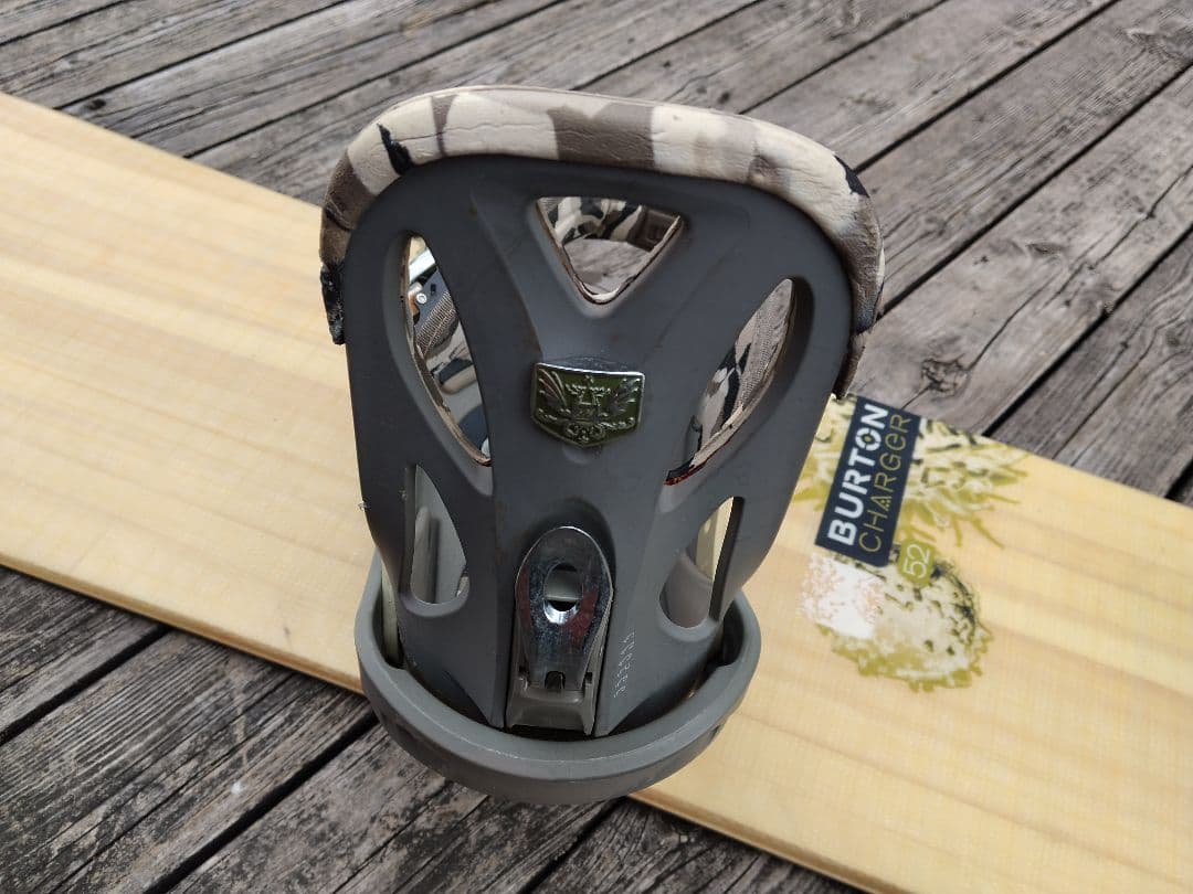 じ*ら様 バートンスノーボード BURTON CHARGER 152 ジャンクビ