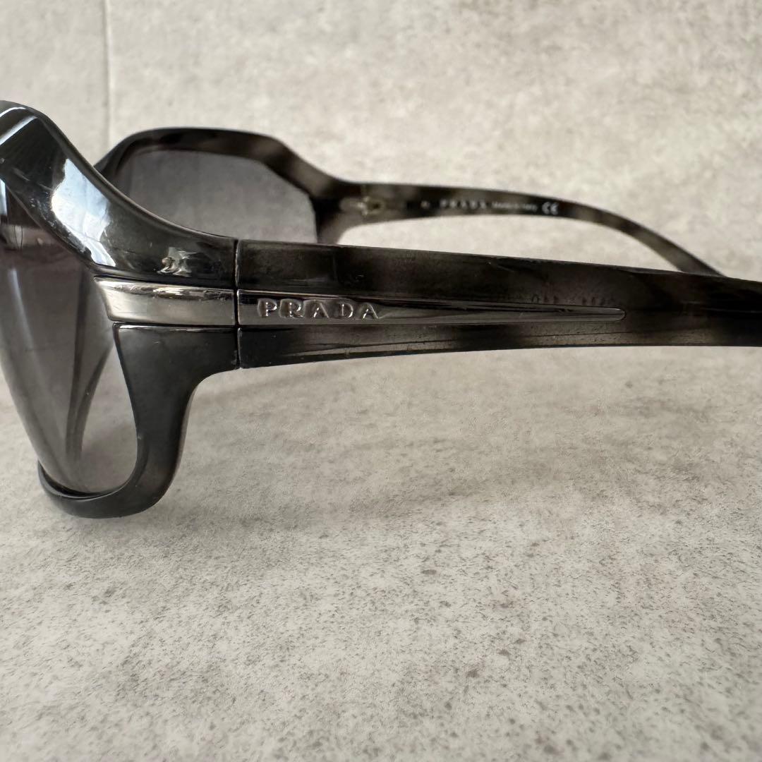 プラダ　サングラス　グレー　べっこう柄　黒　ガクト着用　箱付　SPR14G