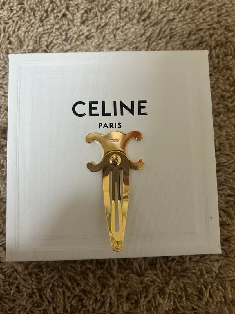 CELINE ゴールド ヘアクリップ 1つのみ