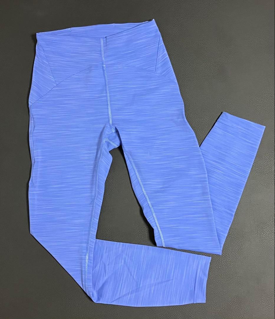 moco【美品】ルルレモン　Tシャツ＆パンツ　サイズ4