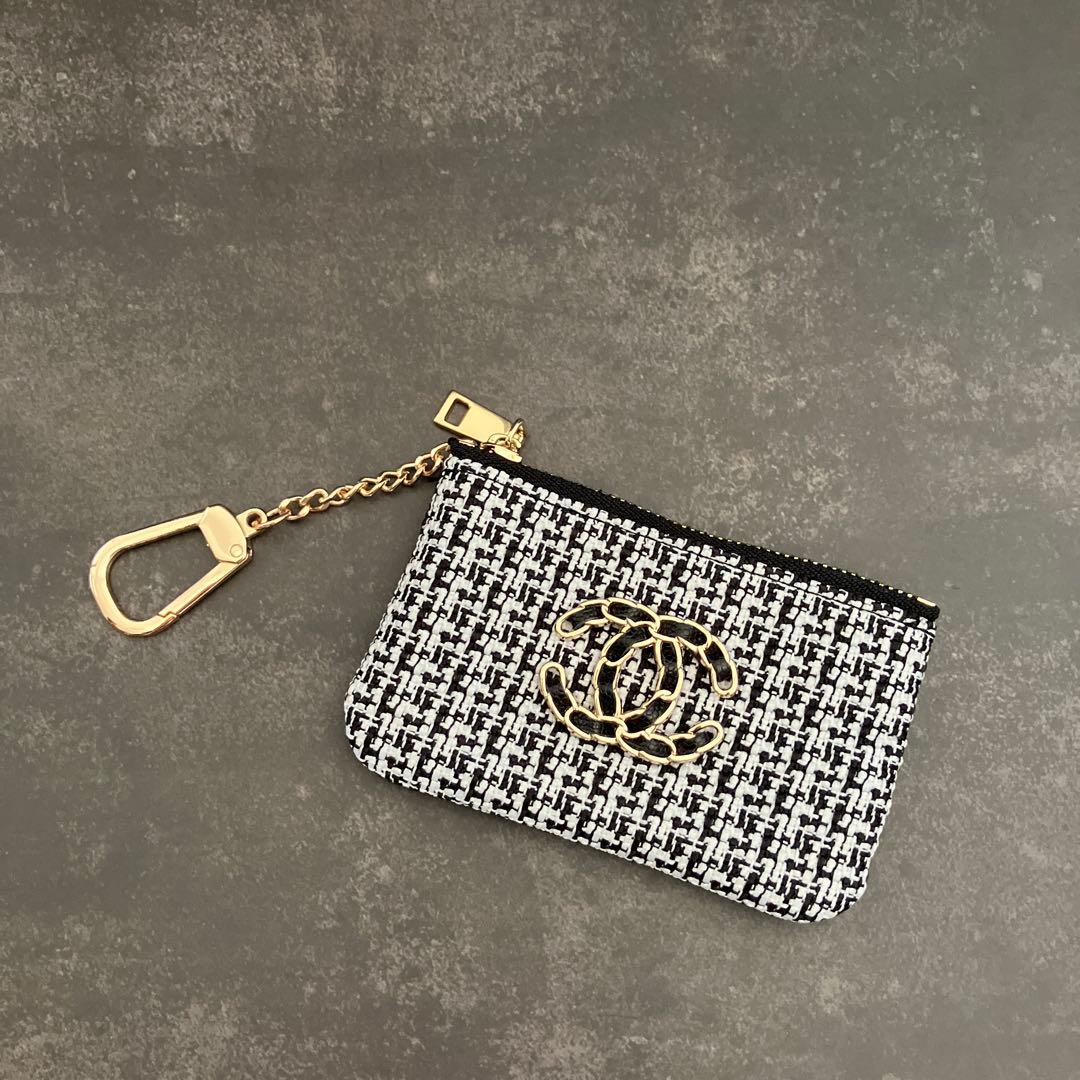 CHANEL ノベルティ　カード　ケース　黒白