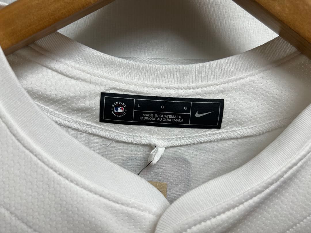 ドジャース ムーキーベッツ ゴールドユニフォーム サイズL 新品タグ付 正規品