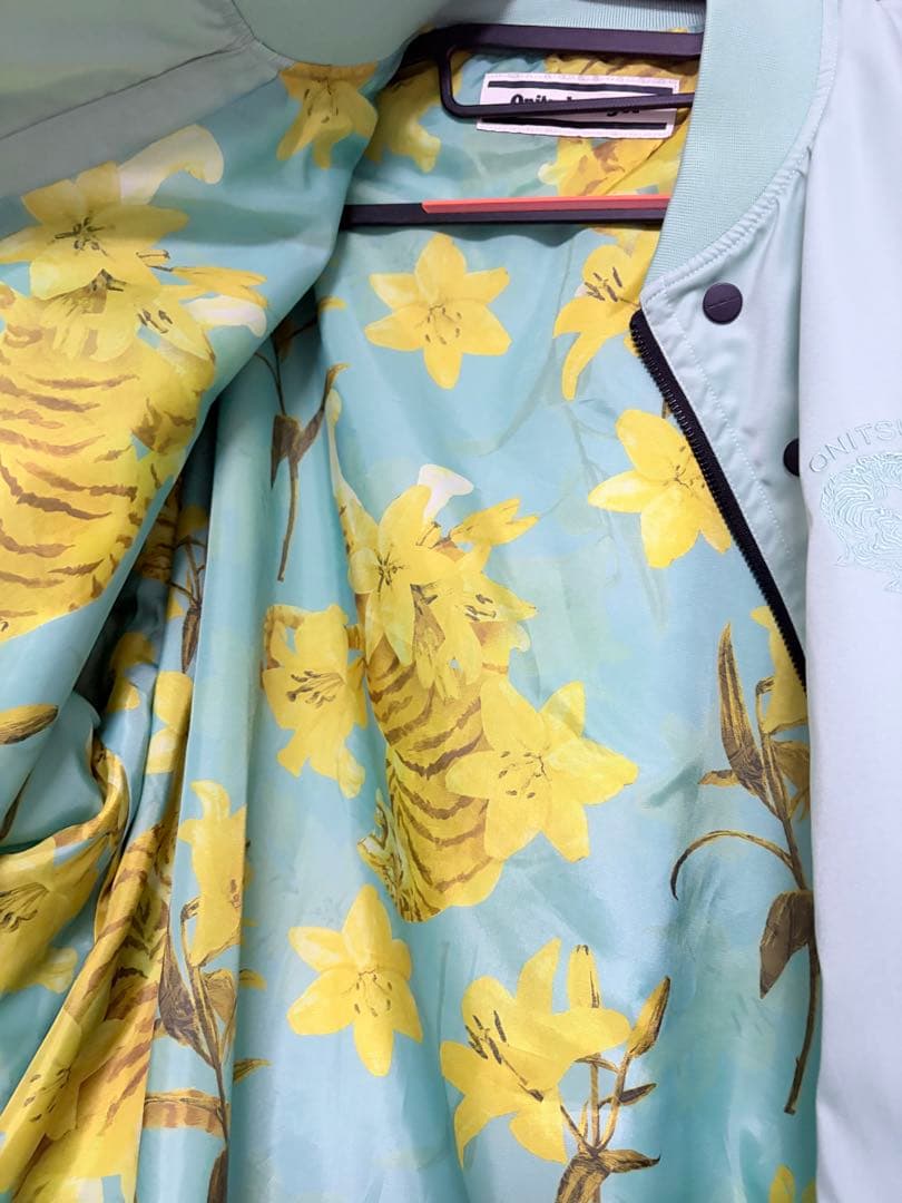 Onitsuka Tiger プリンティッドボンバージャケット ライトグリーン