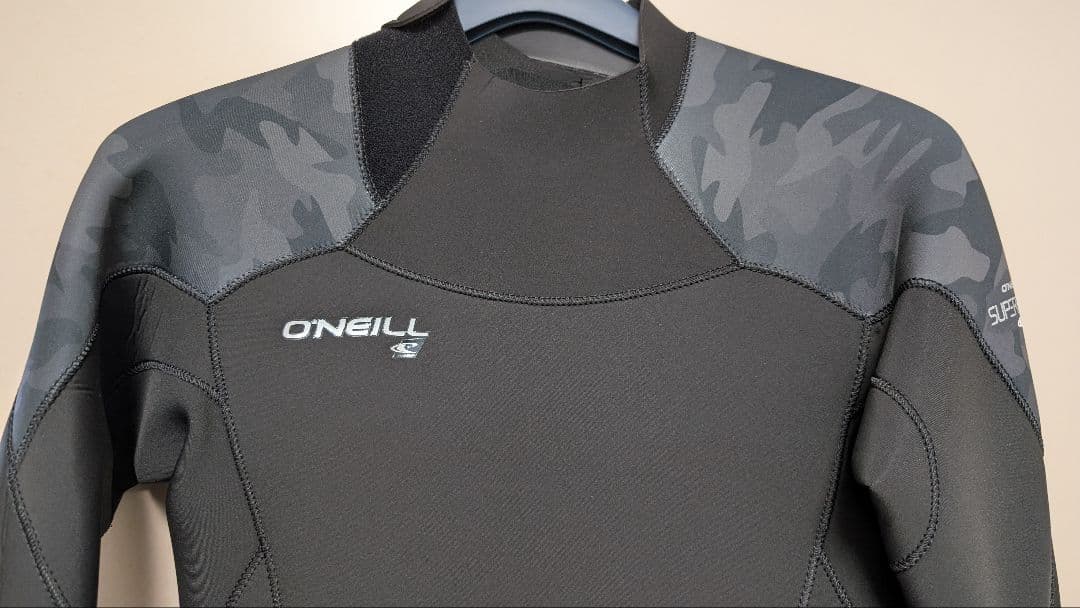 【元値46000円】SUPERFREAK ウェットスーツ 3/2mm（2024）